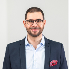Portrait Carlos Bouzo weiss