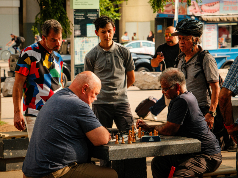 Erfahren Sie im dritten Teil unserer Serie, wie Sie ESG-Ziele strategisch in Ihr ERP integrieren, transparent berichten und Ihr Unternehmen für zukünftige Entwicklungen rüsten. Für nachhaltigen Erfolg in der Schweiz.